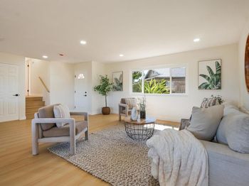 1477 Glen Avon