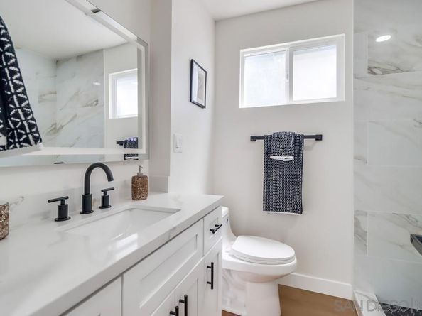 1742 Rowan St, San Diego CA 92105