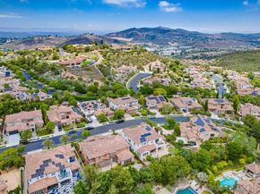 6977 Corte Langosta, Carlsbad CA 92009