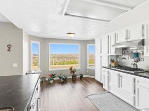 363 Surrey Dr, Bonita CA 91902