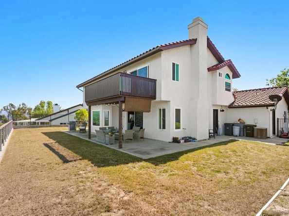 363 Surrey Dr, Bonita CA 91902
