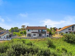 363 Surrey Dr, Bonita CA 91902