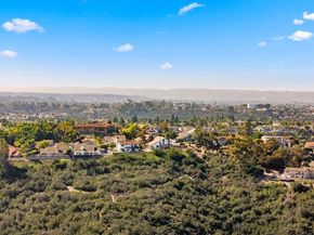 363 Surrey Dr, Bonita CA 91902