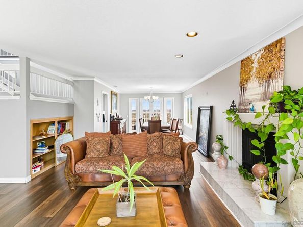 363 Surrey Dr, Bonita CA 91902