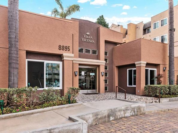 8889 Caminito Plaza Centro 7326, San Diego CA 92122