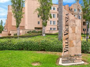 8889 Caminito Plaza Centro 7326, San Diego CA 92122