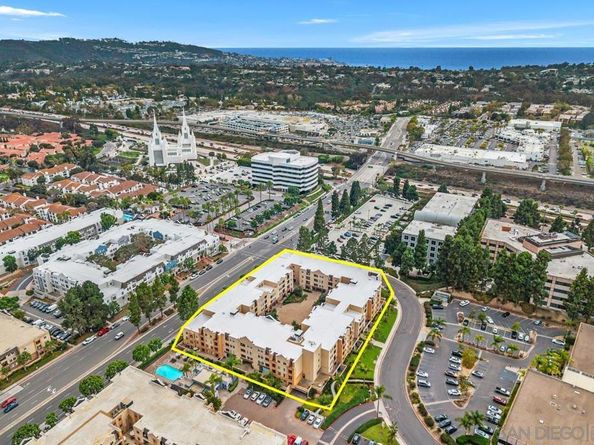 8889 Caminito Plaza Centro 7326, San Diego CA 92122