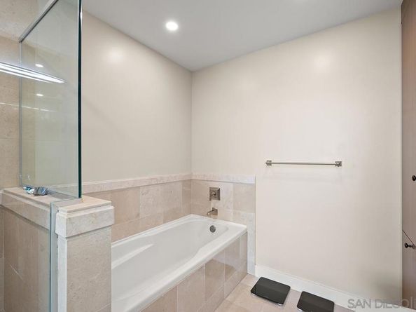 700 W E 3604, San Diego CA 92101