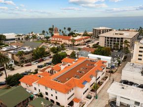 7757 Eads Ave B7, La Jolla CA 92037