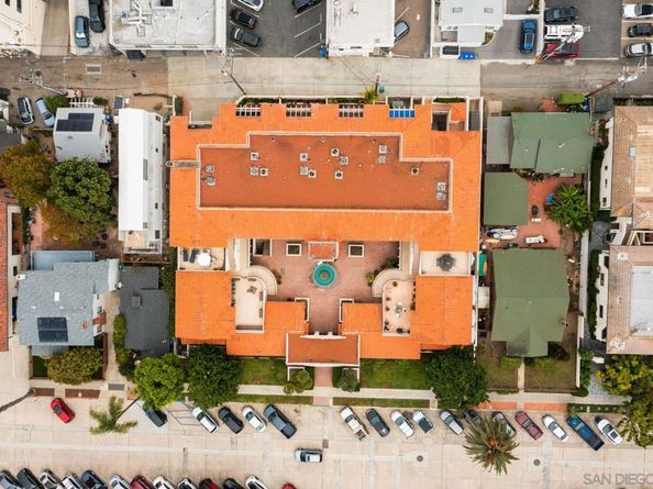 7757 Eads Ave B7, La Jolla CA 92037