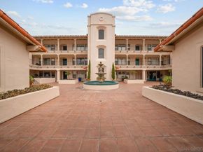 7757 Eads Ave B7, La Jolla CA 92037