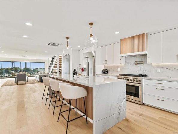 2623 Ocean Front Walk, San Diego CA 92109