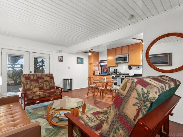 5038 40 W Point Loma Blvd, San Diego CA 92107