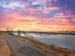 5038 40 W Point Loma Blvd, San Diego CA 92107