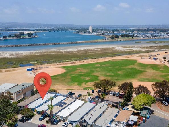 5038 40 W Point Loma Blvd, San Diego CA 92107