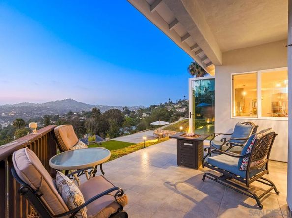 9420 Crest Drive, Spring Valley CA 91977