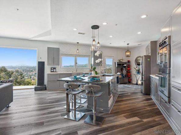 9420 Crest Drive, Spring Valley CA 91977