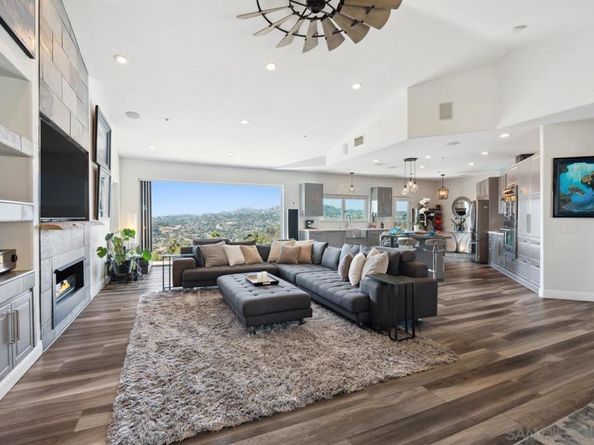 9420 Crest Drive, Spring Valley CA 91977