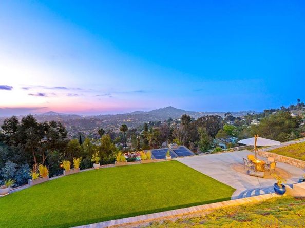 9420 Crest Drive, Spring Valley CA 91977