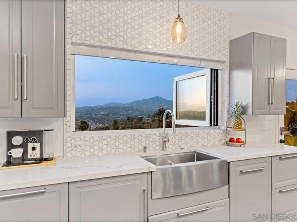 9420 Crest Drive, Spring Valley CA 91977