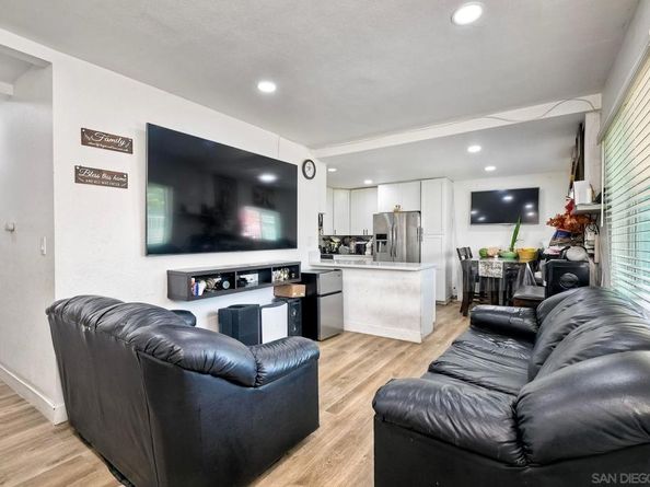 325 Gloria St, San Diego CA 92113