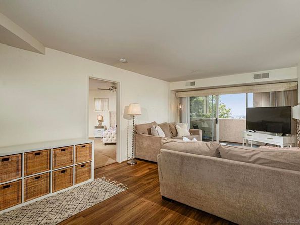 11265 Affinity Ct 103, San Diego CA 92131