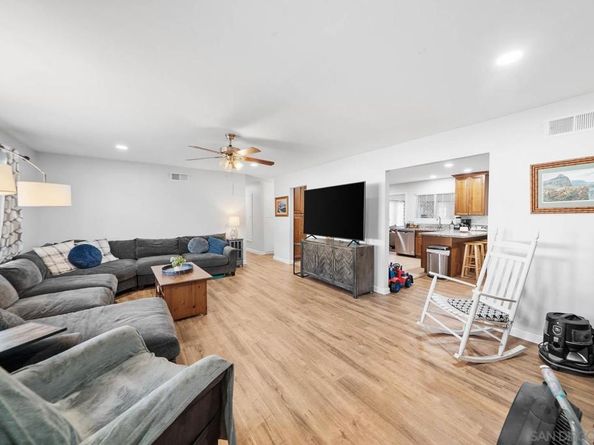 2297 1/2 Orchard Ave, El Cajon CA 92019