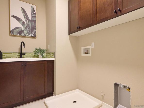 1228 Via Candelas, Oceanside CA 92056