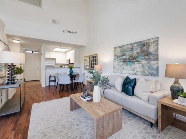 2234 River Run 221, San Diego CA 92108