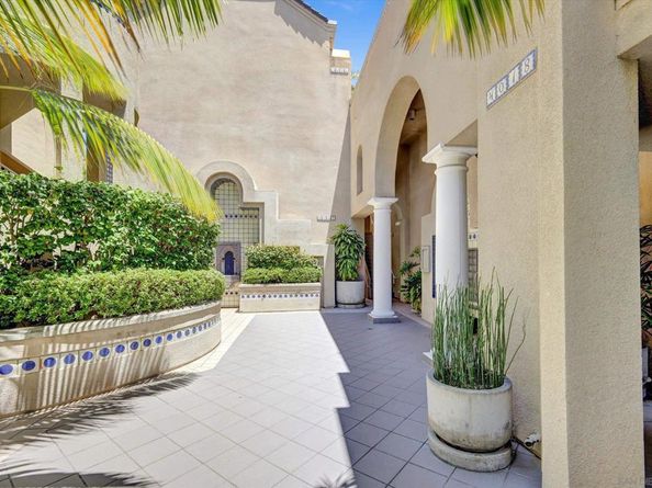 4018 Nobel Dr. 301, San Diego CA 92122