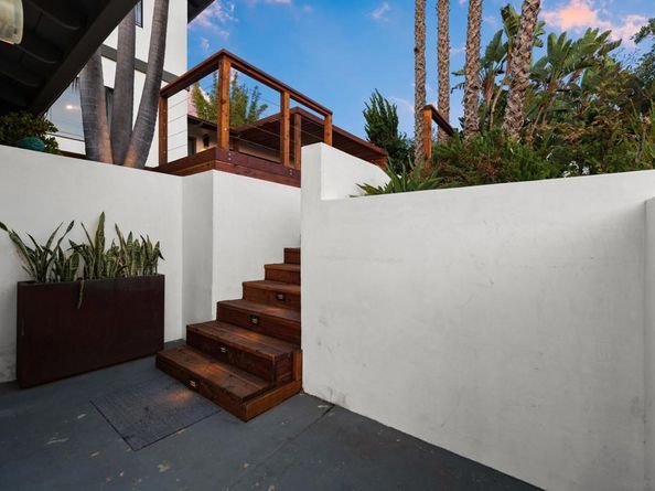 3306 Donna Dr, Carlsbad CA 92008