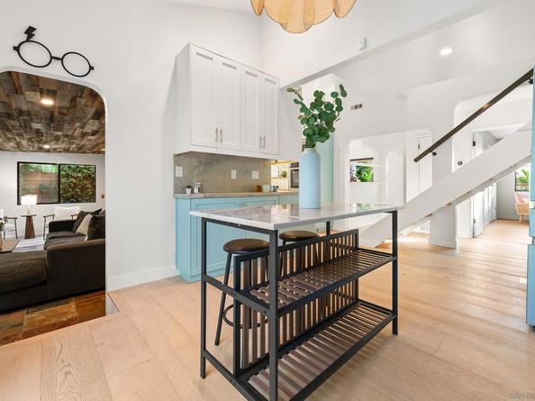 3306 Donna Dr, Carlsbad CA 92008