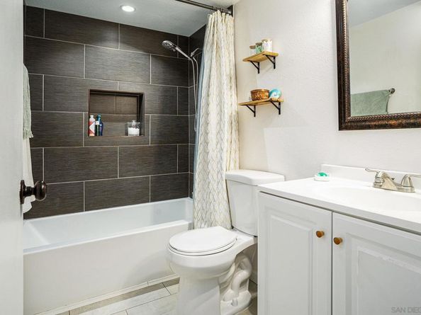 440 Citracado Pkwy 14, Escondido CA 92025