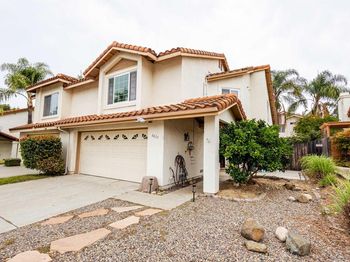 8672 Creekwood Ln