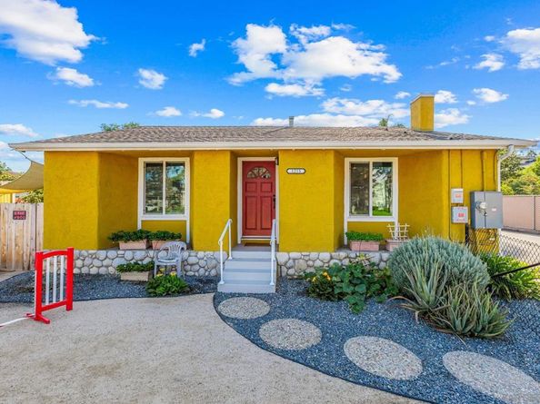 1215 N Broadway, Escondido CA 92026