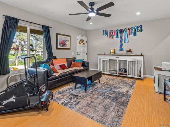 1215 N Broadway, Escondido CA 92026