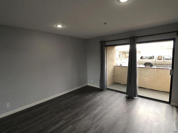 4041 Oakcrest Dr 105, San Diego CA 92105