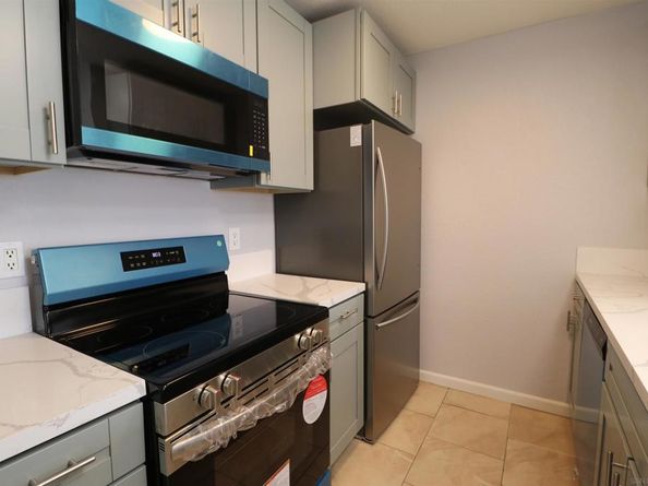 4041 Oakcrest Dr 105, San Diego CA 92105