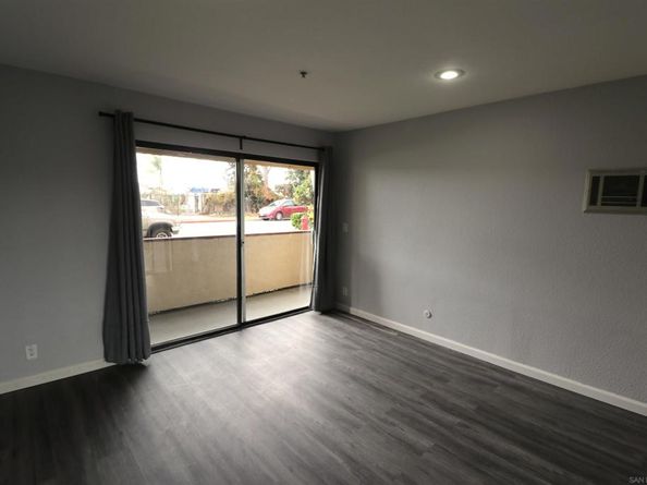4041 Oakcrest Dr 105, San Diego CA 92105