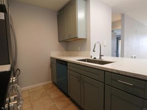 4041 Oakcrest Dr 105, San Diego CA 92105