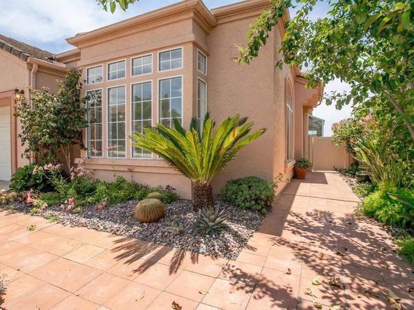 2133 View Crest Glen, Escondido CA 92026