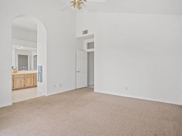2133 View Crest Glen, Escondido CA 92026