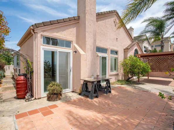 2133 View Crest Glen, Escondido CA 92026