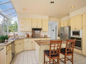 2133 View Crest Glen, Escondido CA 92026