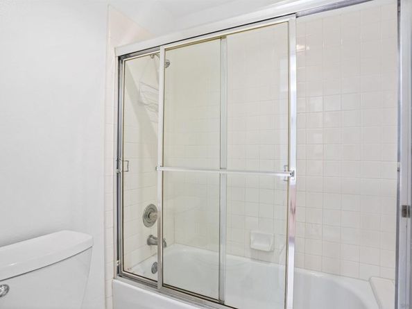 2133 View Crest Glen, Escondido CA 92026