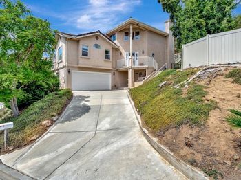 2106 Zachary Gln