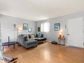 4804 Lamont St, San Diego CA 92109