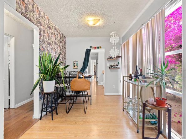 4804 Lamont St, San Diego CA 92109