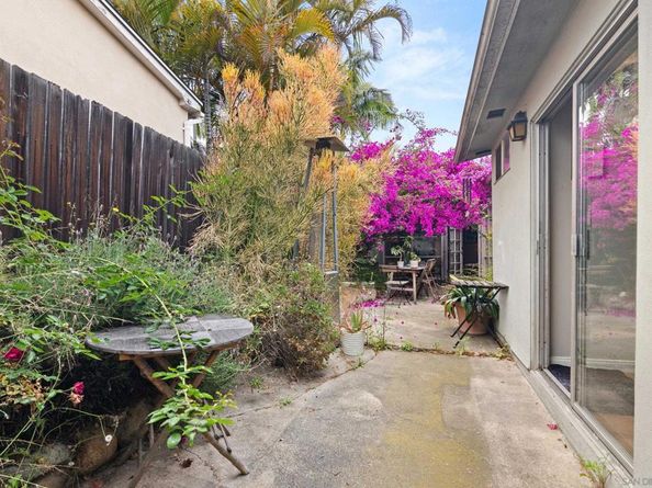 4804 Lamont St, San Diego CA 92109