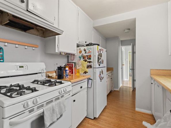 4804 Lamont St, San Diego CA 92109